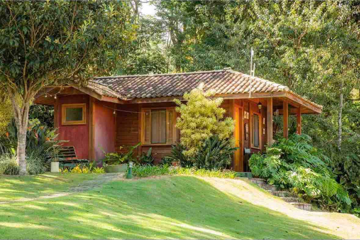 Bacon ipsum dolor amet biltong meatloaf pork ground round salami.