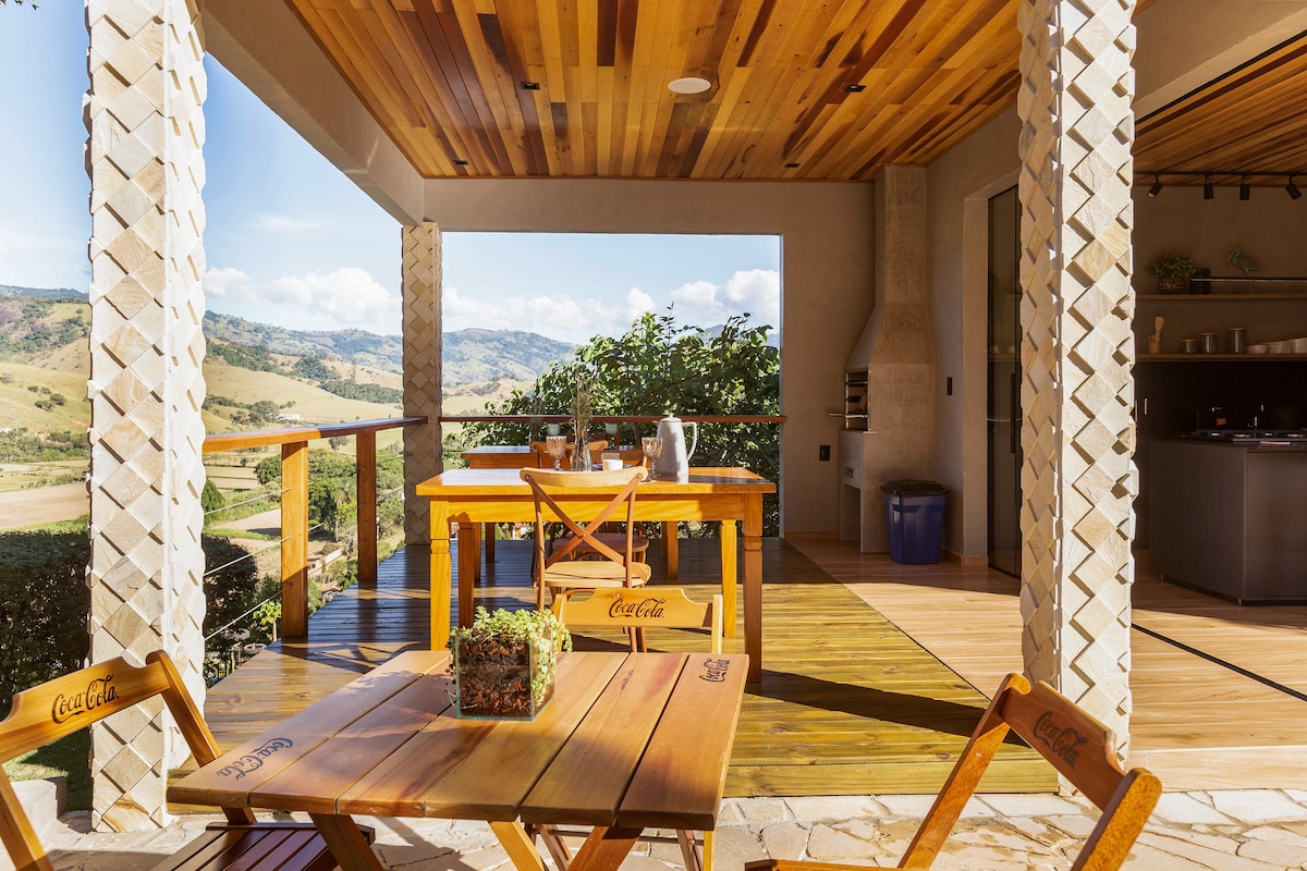 Bacon ipsum dolor amet leberkas drumstick pork chop, jerky turducken shank meatloaf kielbasa beef brisket short ribs venison shankle.