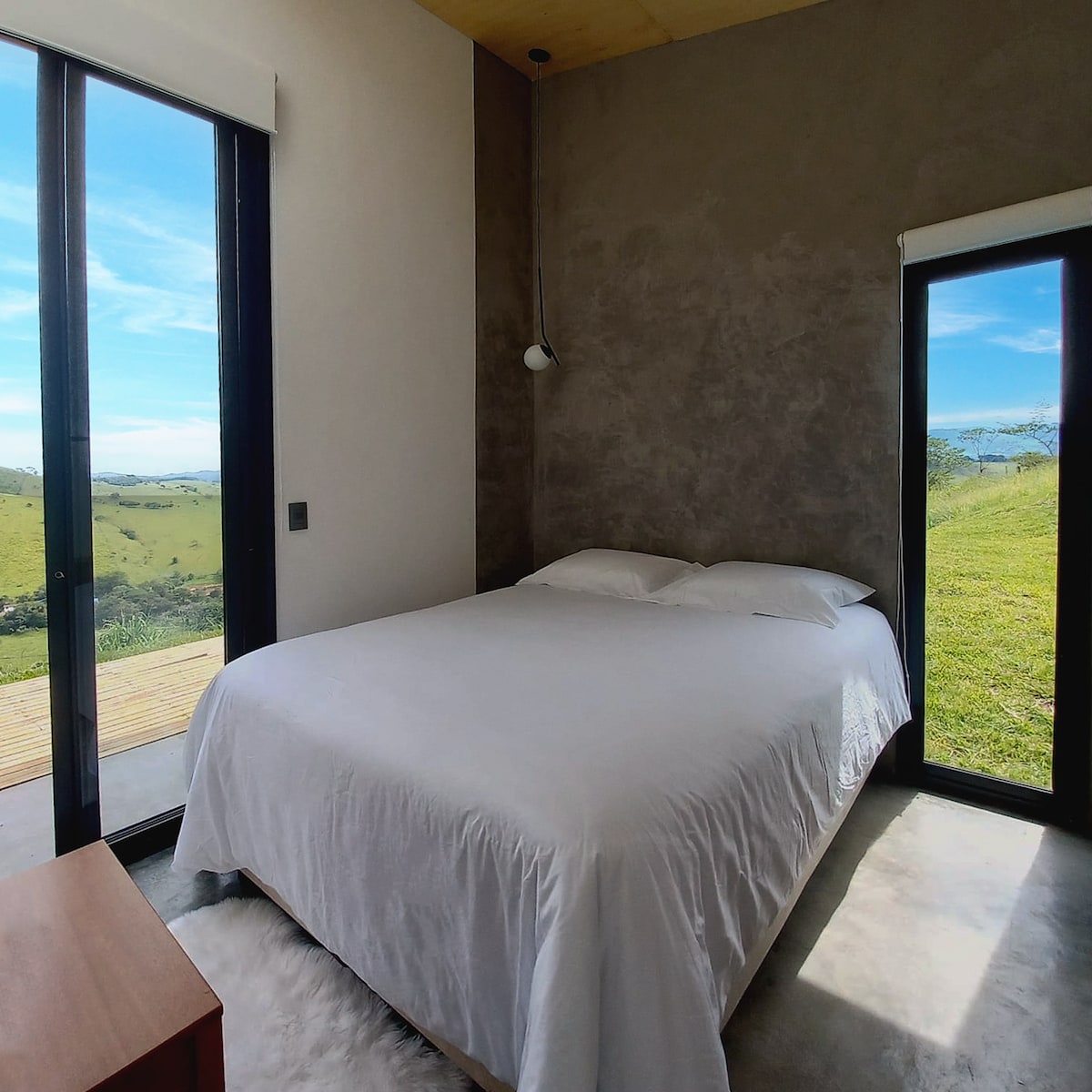 Bacon ipsum dolor amet bresaola porchetta fatback, landjaeger pastrami shank shankle salami jowl beef ribs turkey.