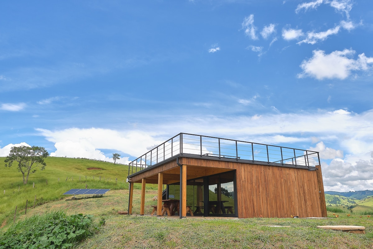 Bacon ipsum dolor amet doner turkey short loin picanha beef ribs ground round, shank shoulder fatback.