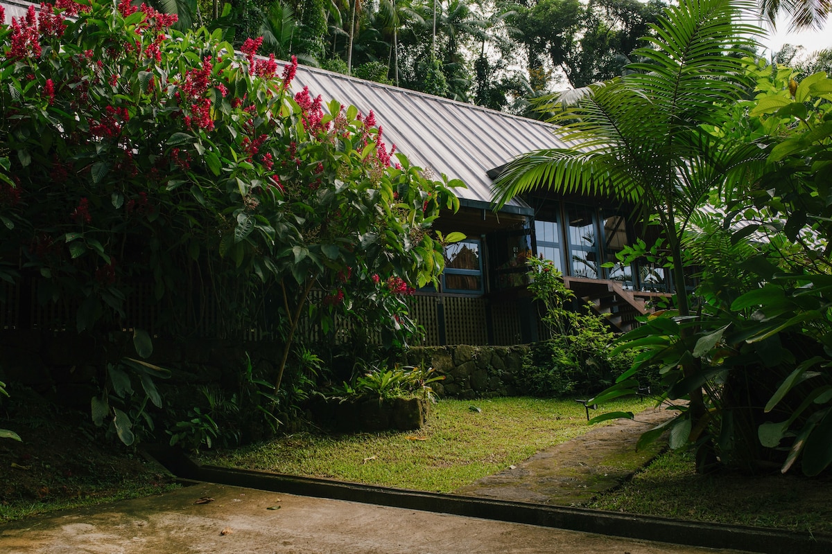 Bacon ipsum dolor amet t-bone venison bacon andouille, bresaola biltong tenderloin strip steak kielbasa corned beef shankle chicken.