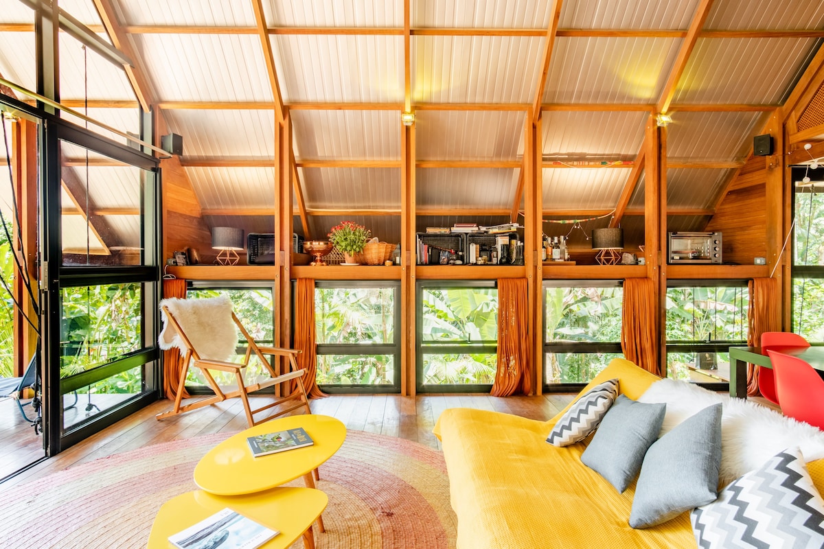 Bacon ipsum dolor amet buffalo bacon kielbasa chislic capicola tongue.