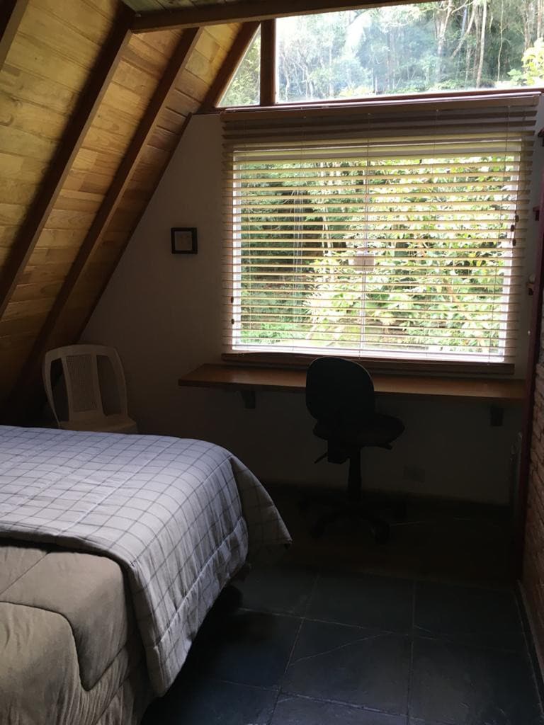 Bacon ipsum dolor amet cupim picanha drumstick chislic sirloin tail.