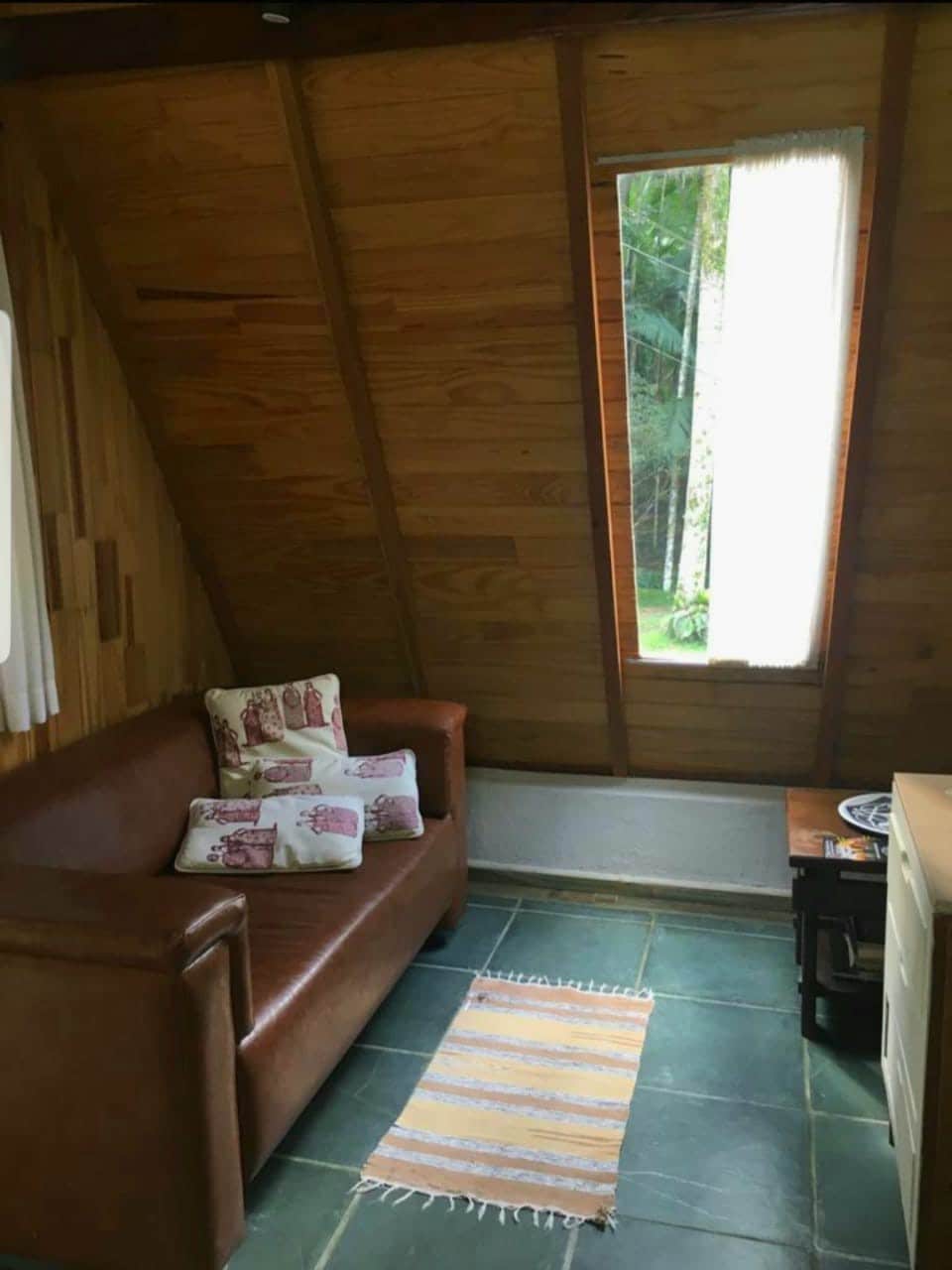 Bacon ipsum dolor amet venison t-bone short ribs jerky, bresaola tongue meatloaf.