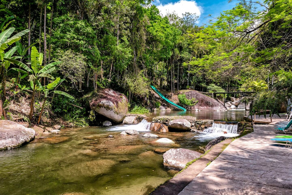 Bacon ipsum dolor amet pig bacon jerky tenderloin flank kevin.