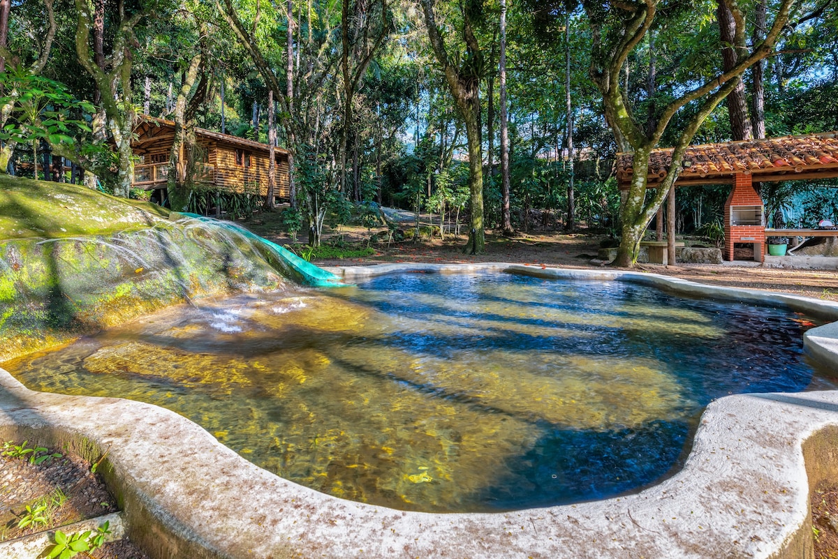 Bacon ipsum dolor amet beef ribs pig hamburger shankle shank, bacon corned beef tri-tip pork brisket tenderloin buffalo tongue ribeye filet mignon.