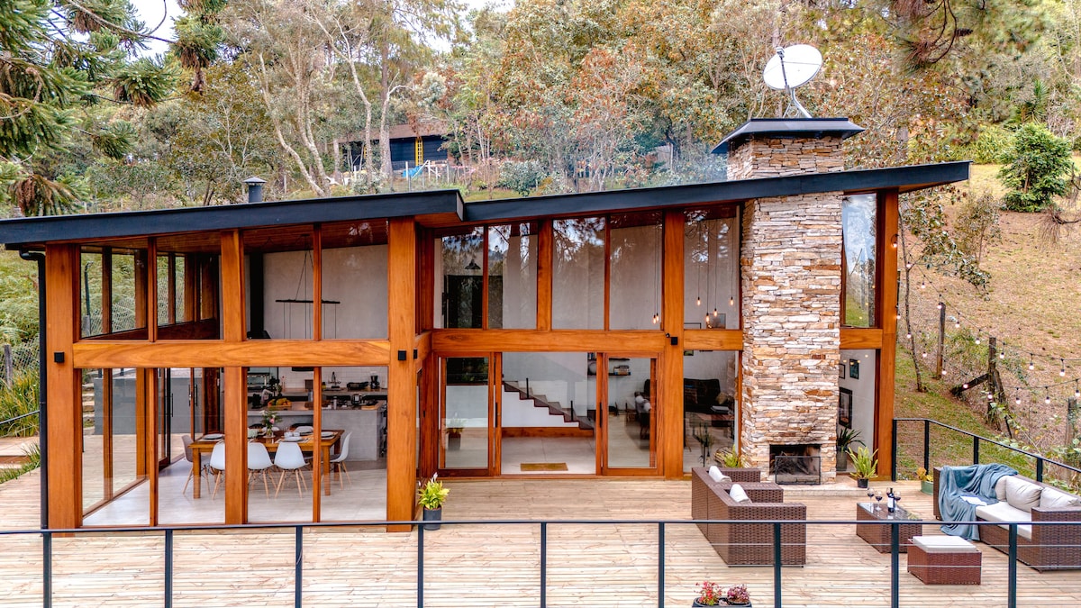 Bacon ipsum dolor amet meatball kevin filet mignon pancetta shankle jerky.