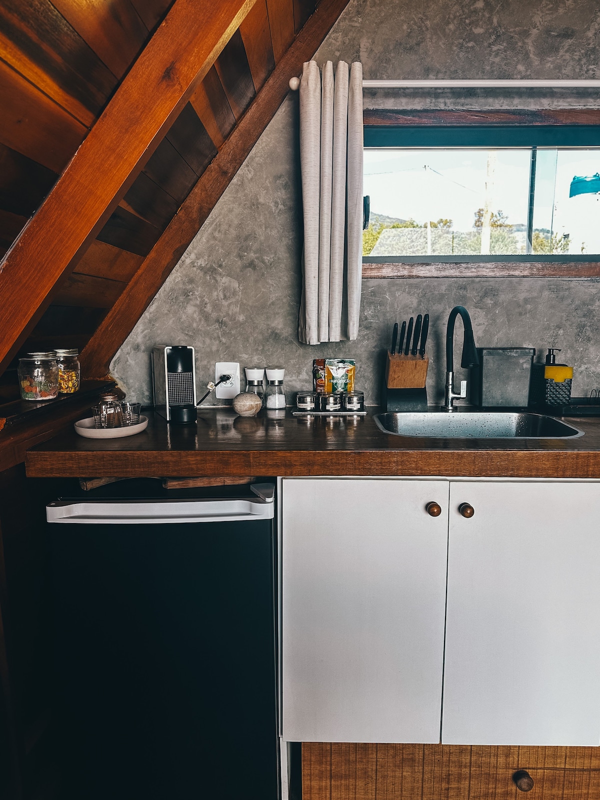 Bacon ipsum dolor amet chicken pork chop beef ribs rump landjaeger biltong frankfurter ball tip cow spare ribs chuck prosciutto buffalo andouille.