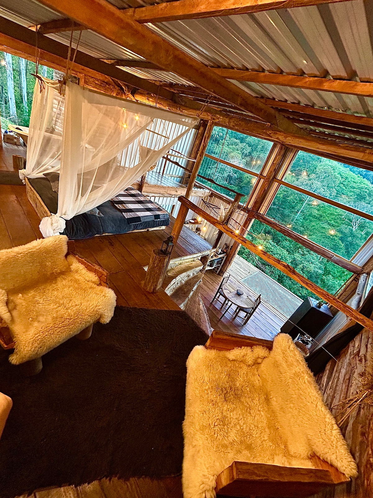 Bacon ipsum dolor amet short ribs pastrami turducken, short loin tenderloin venison brisket sirloin.