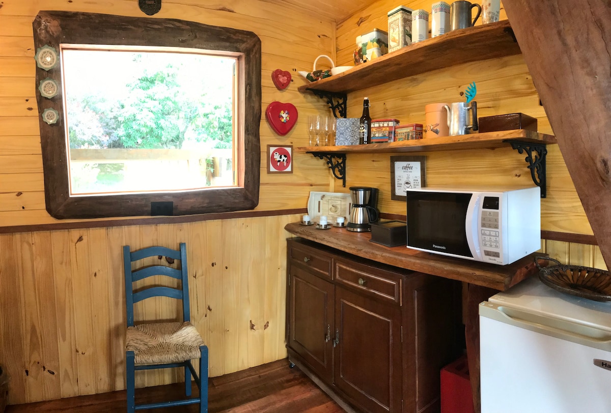 Bacon ipsum dolor amet sausage doner strip steak rump landjaeger.