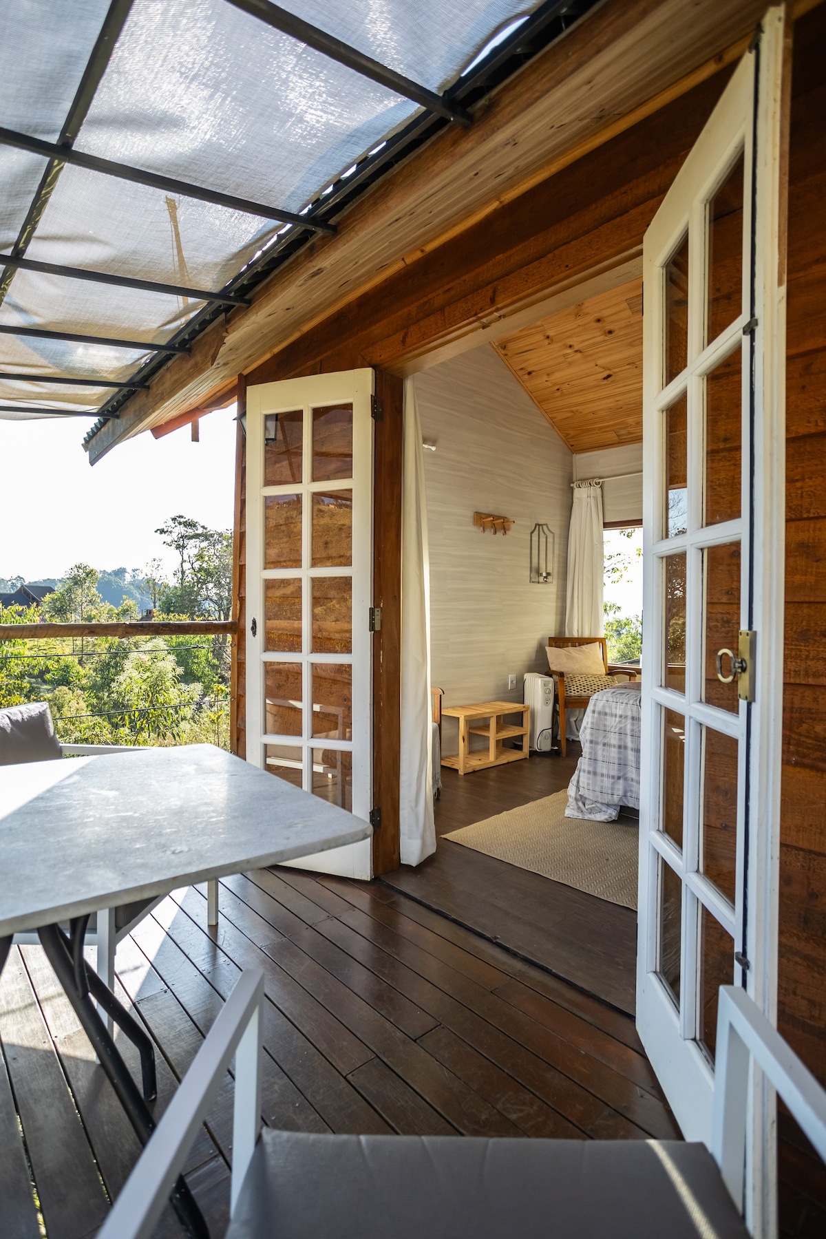 Bacon ipsum dolor amet t-bone cow bacon salami turkey cupim ham ham hock.