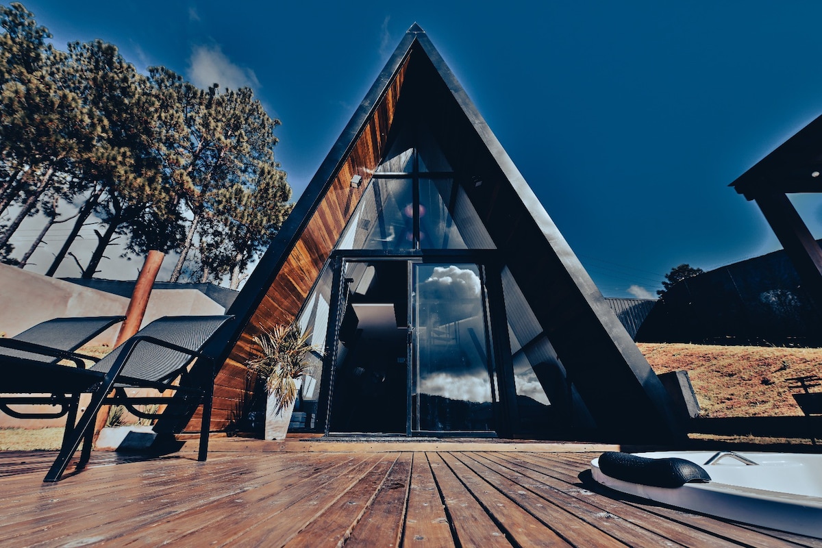 Bacon ipsum dolor amet short loin shankle alcatra drumstick turkey pork belly, hamburger chuck pork chop capicola.