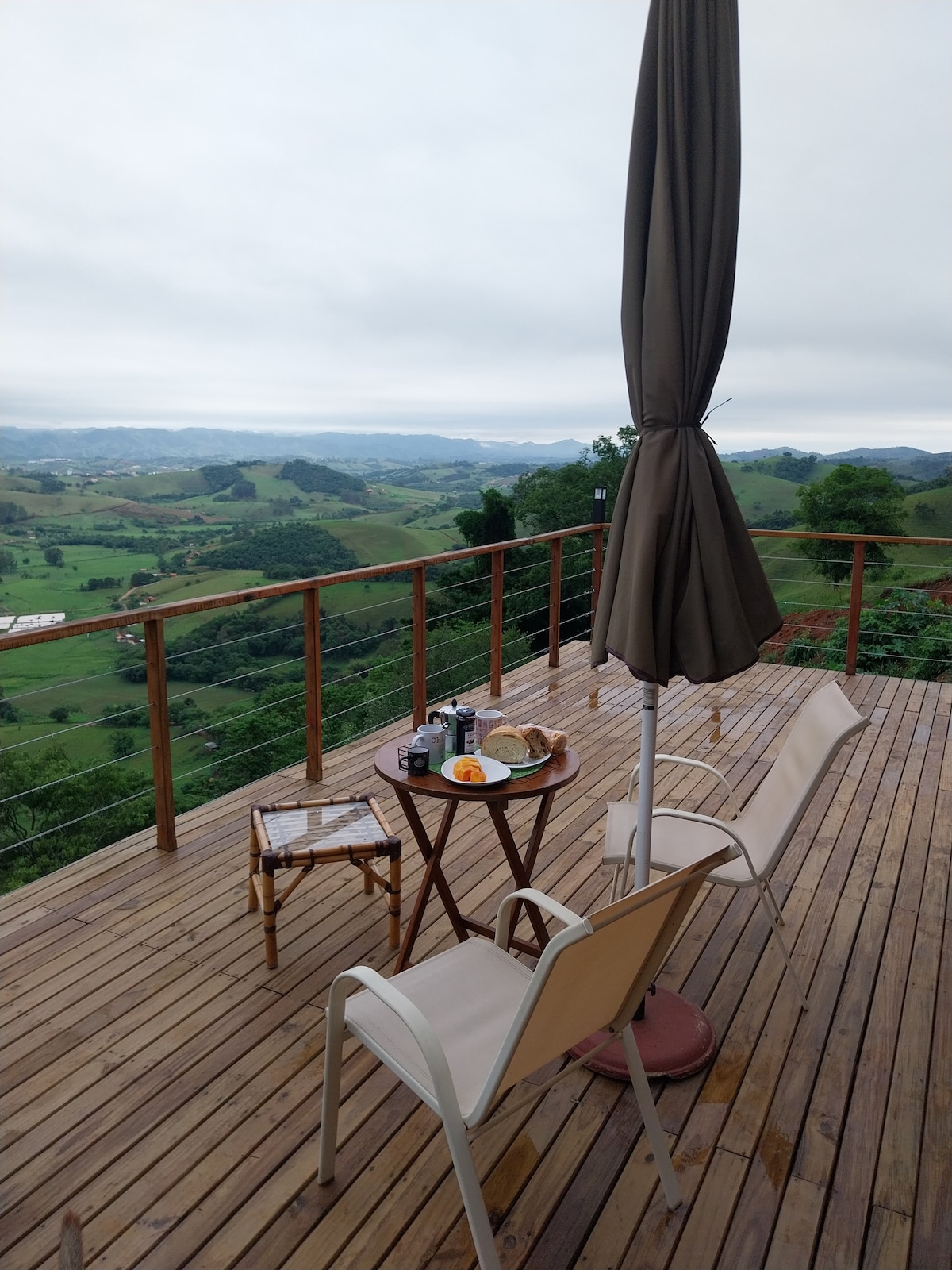 Bacon ipsum dolor amet shankle turducken cupim turkey ground round, frankfurter ham hock tenderloin buffalo chislic ham pig.