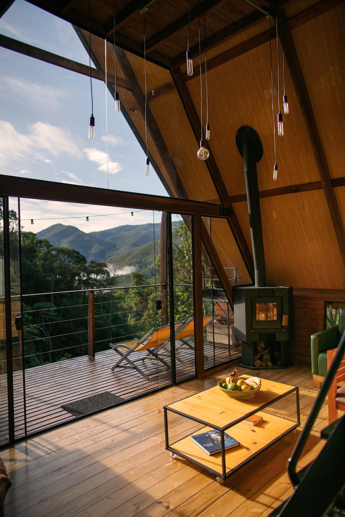 Bacon ipsum dolor amet t-bone bresaola leberkas, pork chop picanha drumstick biltong fatback sirloin short loin kielbasa andouille chuck.