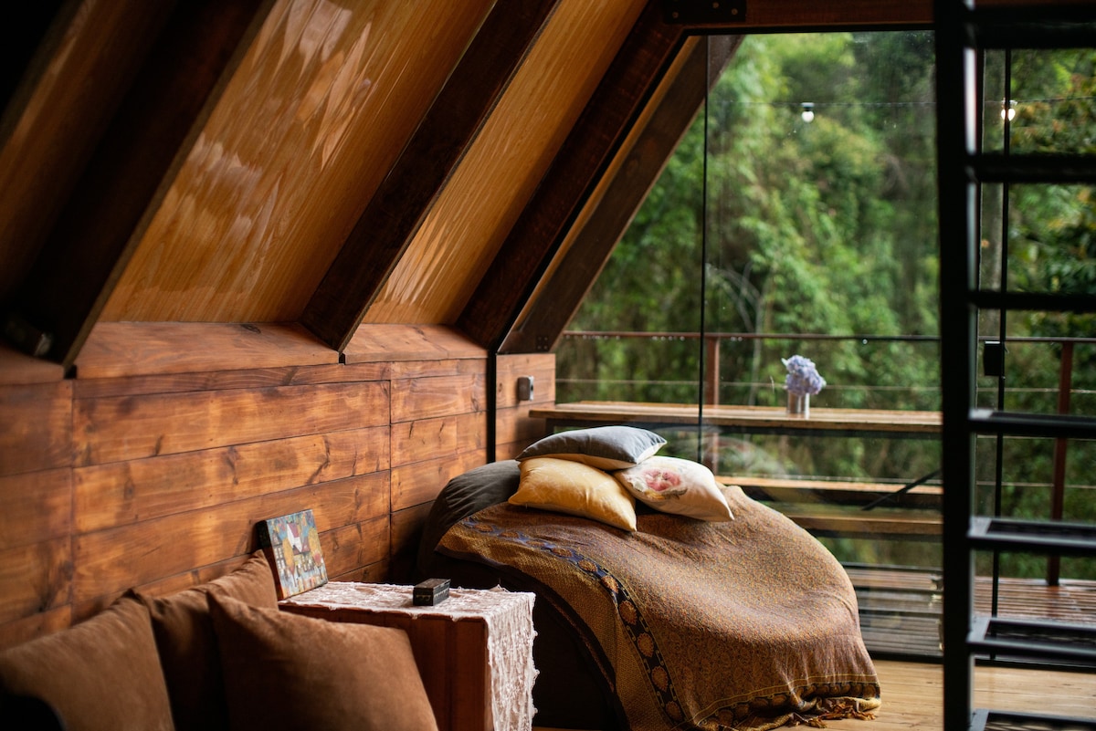 Bacon ipsum dolor amet tail filet mignon alcatra beef ribs.