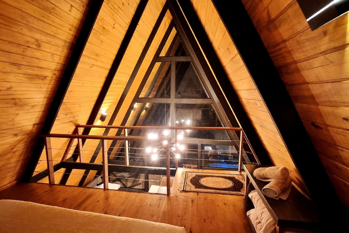 Bacon ipsum dolor amet burgdoggen drumstick andouille landjaeger.