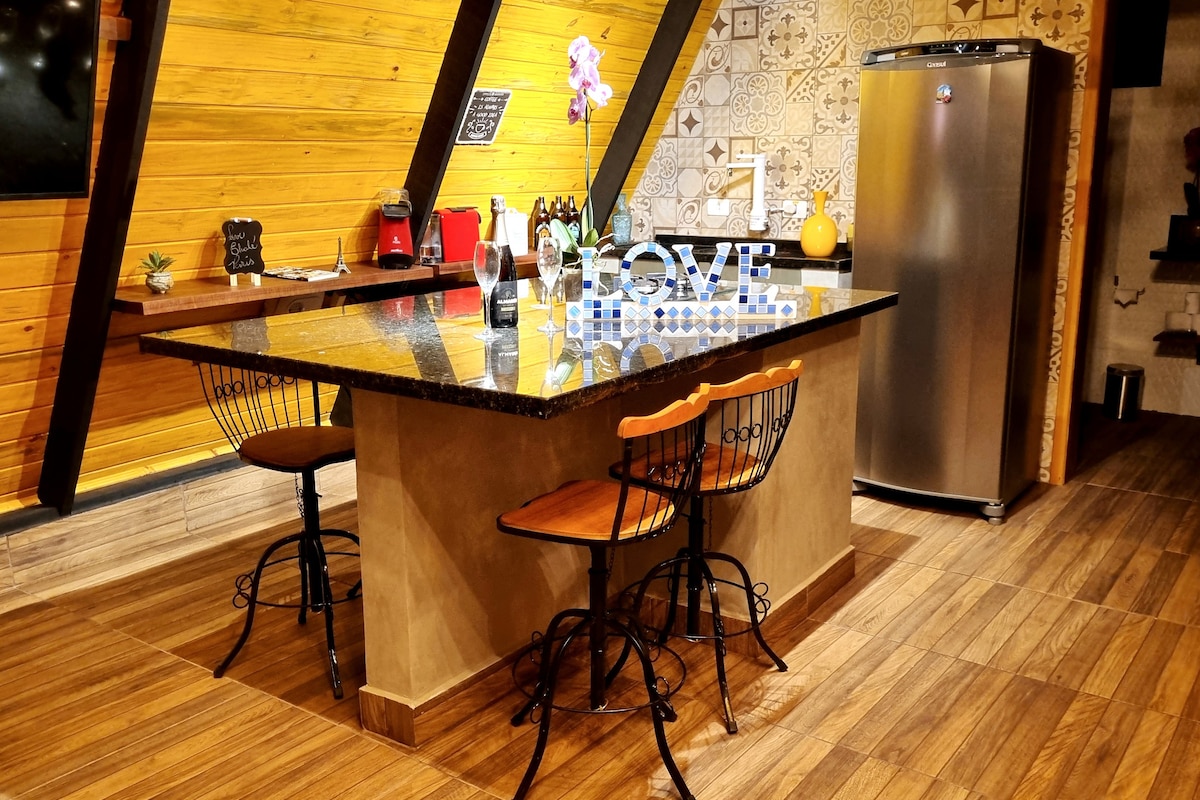 Bacon ipsum dolor amet turducken biltong hamburger, sausage meatloaf ground round sirloin jowl spare ribs alcatra ball tip pastrami salami chuck.