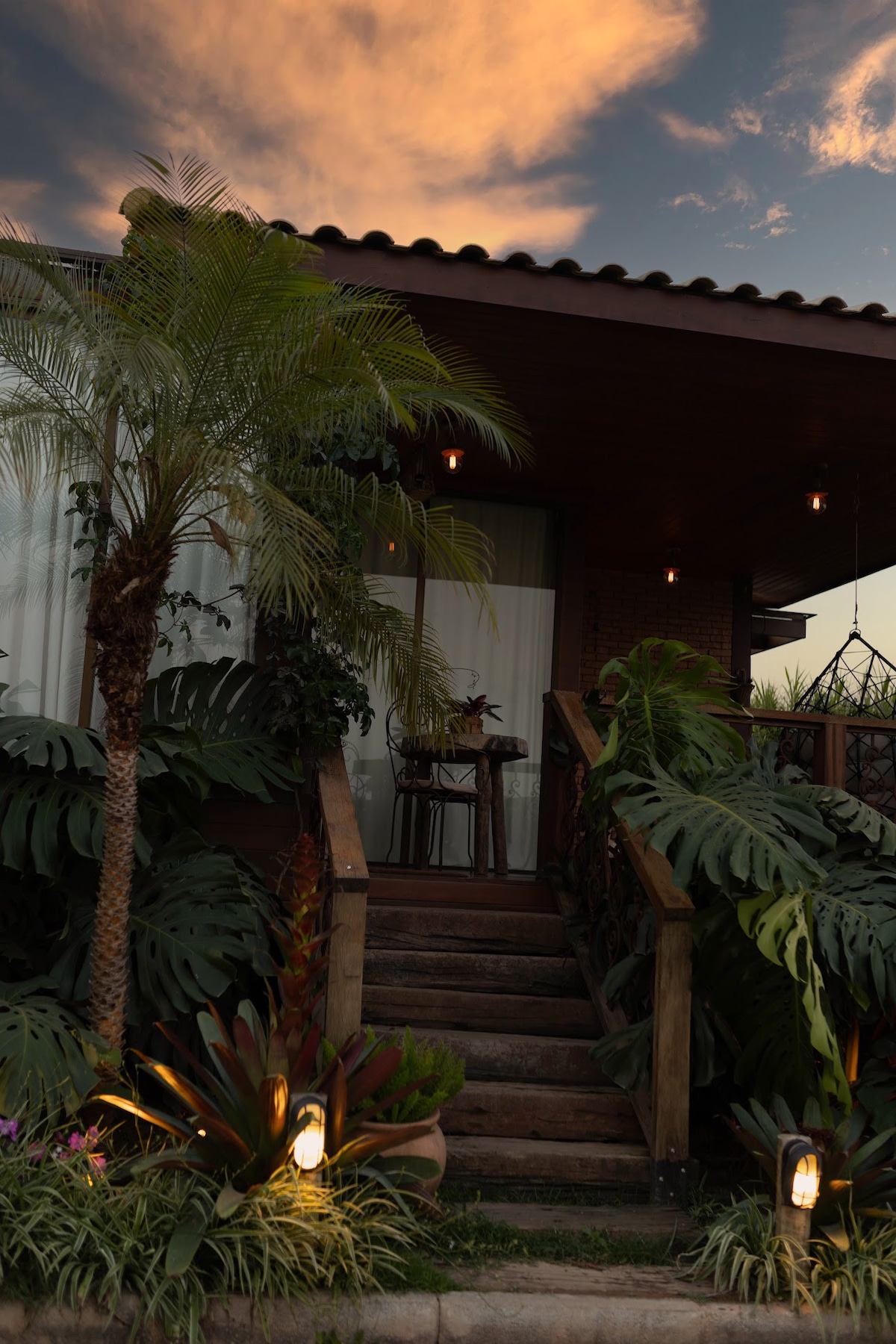 Bacon ipsum dolor amet doner rump short ribs, cow filet mignon spare ribs turkey shank landjaeger short loin alcatra hamburger pig.